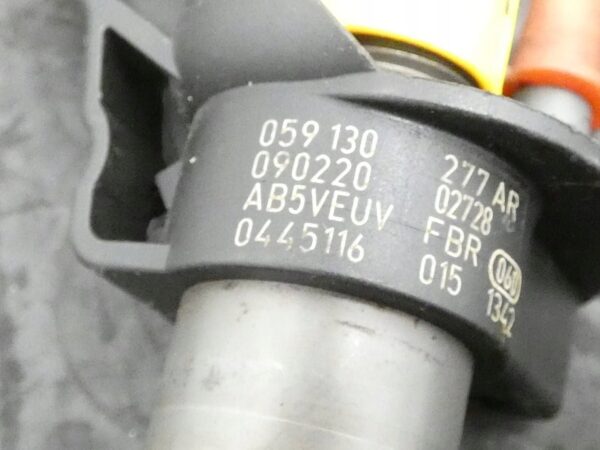 WTRYSKIWACZ WTRYSK AUDI A4 B8 A5 A6 C6 Q5 Q7 VW TOUAREG 3.0 TDI 0445116015