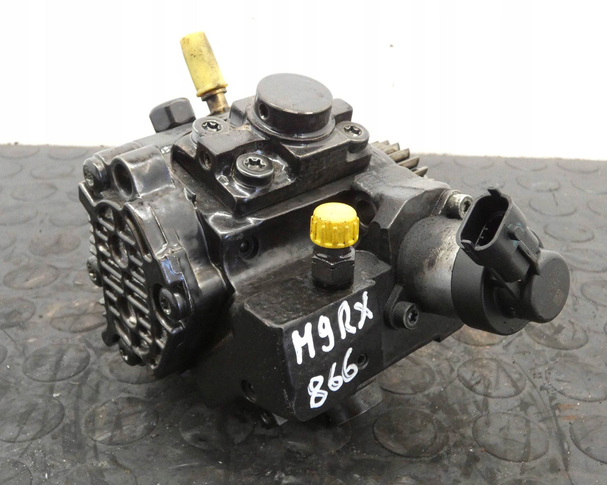 POMPA WTRYSKOWA NISSAN QASHQAI X-TRAIL RENAULT TRAFIC 2.0 DCI 0445010223