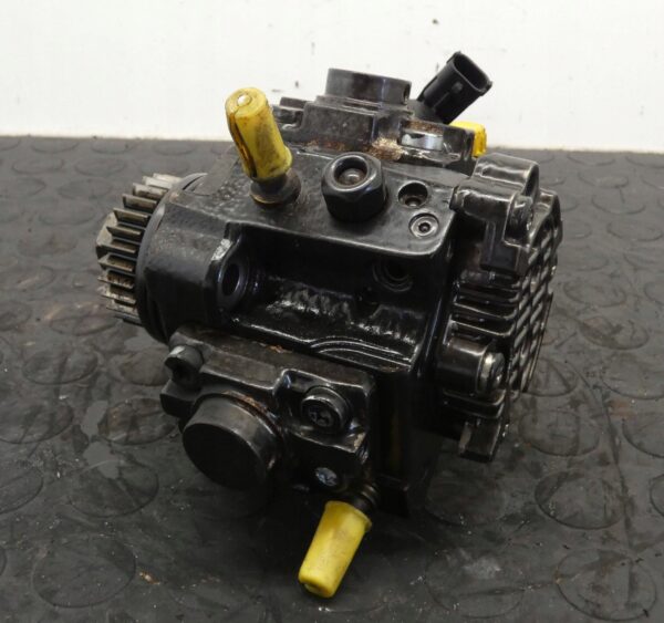 POMPA WTRYSKOWA NISSAN QASHQAI X-TRAIL RENAULT TRAFIC 2.0 DCI 0445010223