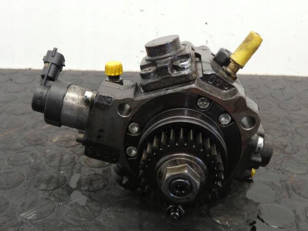 POMPA WTRYSKOWA NISSAN QASHQAI X-TRAIL RENAULT TRAFIC 2.0 DCI 0445010223