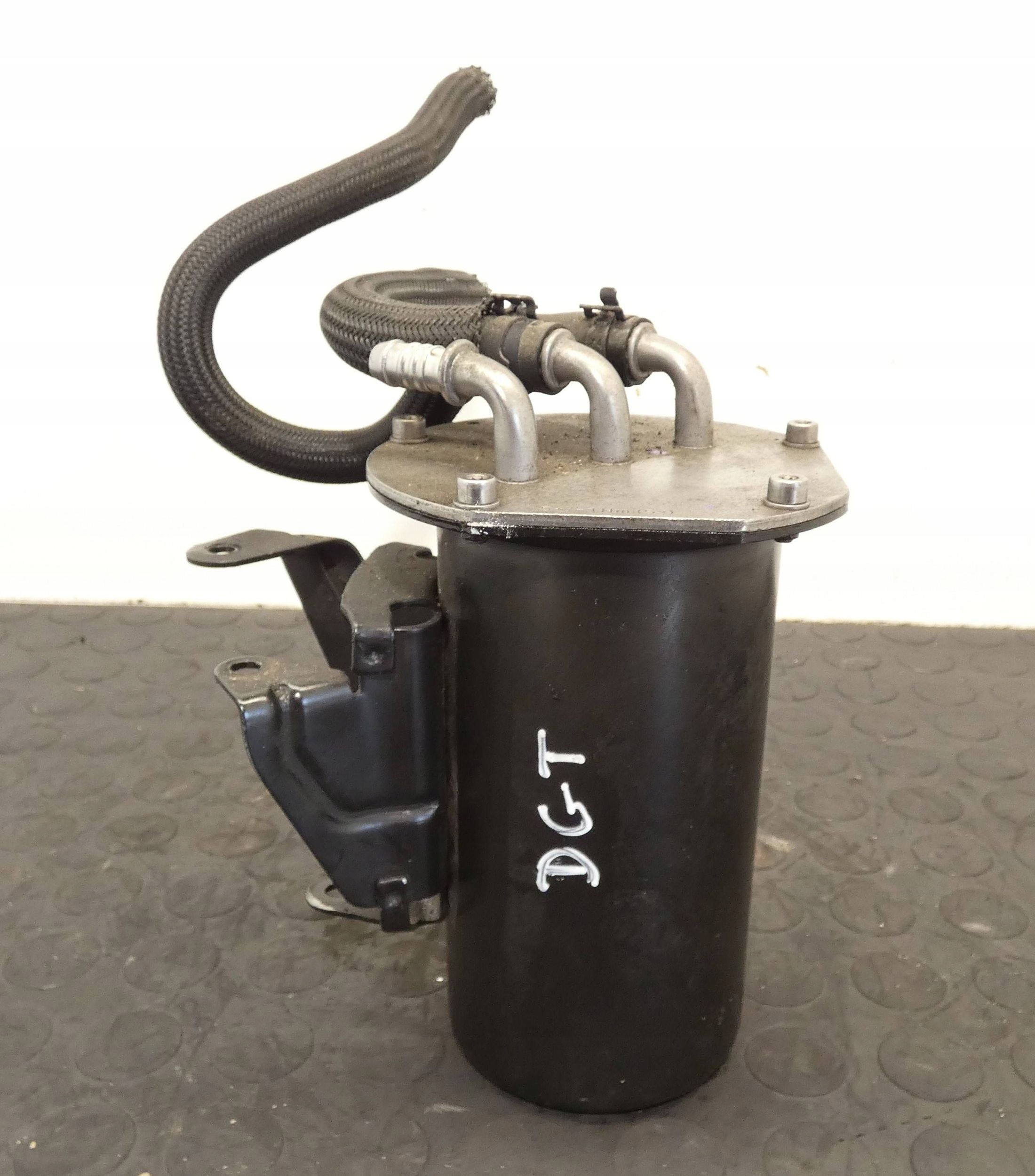 OBUDOWA FILTRA PALIWA SKODA OCTAVIA VW GOLF VII T-ROC 1,6TDI 5Q0127399FA