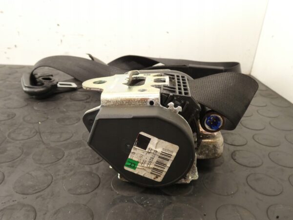 PAS BEZPIECZEŃSTWA PRAWY PRZÓD AUDI A8 D3 601782800