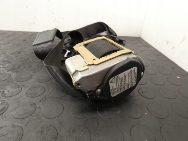 PAS BEZPIECZEŃSTWA LEWY PRZÓD AUDI A8 D3 601782700