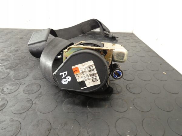 PAS BEZPIECZEŃSTWA LEWY PRZÓD AUDI A8 D3 601782700