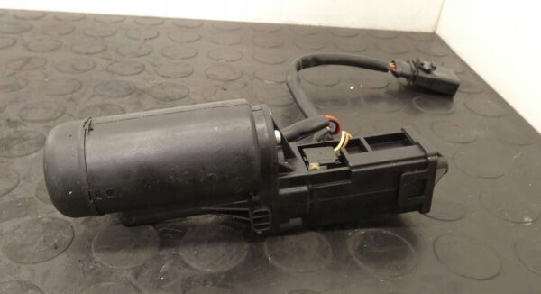 Zamek klapy bagażnika Audi A8 S8 D3 4E 4E0827383D