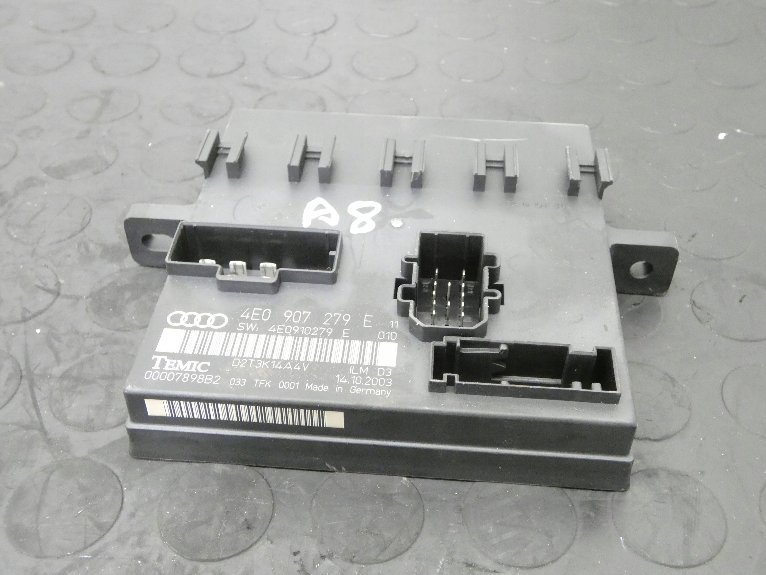 MODUŁ ŚWIATEŁ Audi A8 S8 D3 4E 4E0907279E 4E0910279E