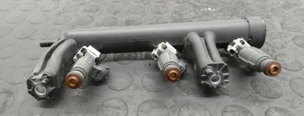 LISTWA WTRYSKOWA WTRYSKI PEUGEOT 308 CITROEN C3 CORSA 1,2VTI 9816955780