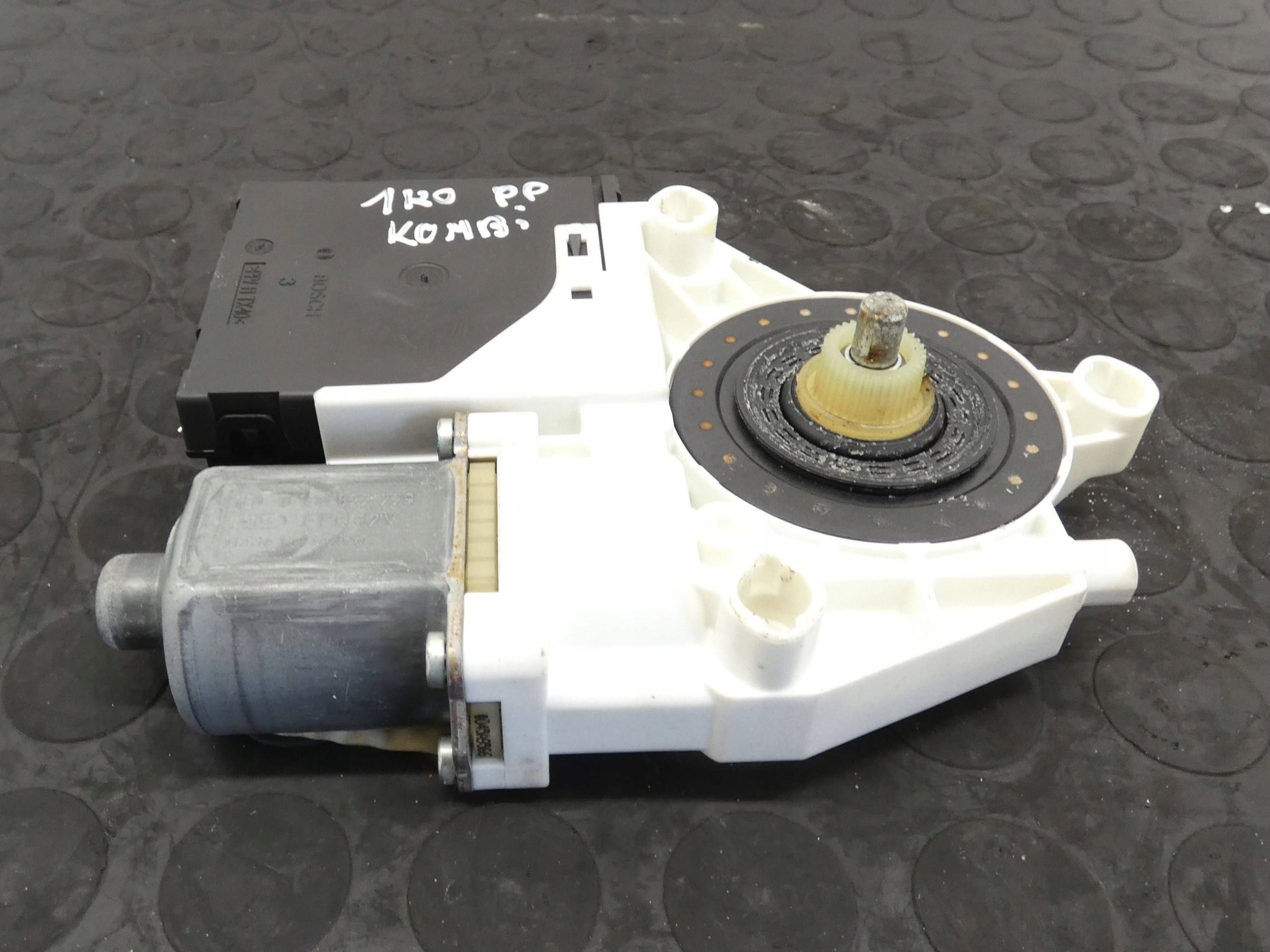 SILNICZEK PODNOSZENIA SZYBY PP Volkswagen Golf V TOURAN PASSAT 1K0959792M