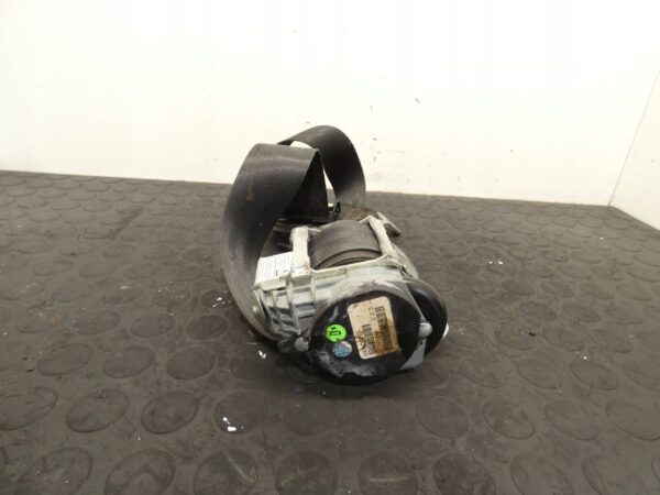 PAS BEZPIECZEŃSTWA Volkswagen Golf V 609823100A