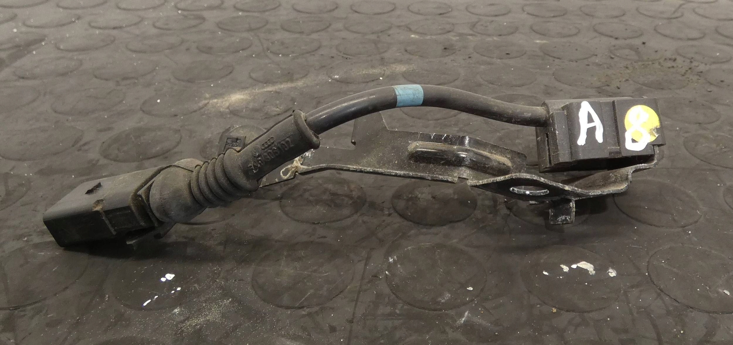 Czujnik zawieszenia pneumatycznego Audi A8 S8 D3 4E 4E0907651G 4E0616575J