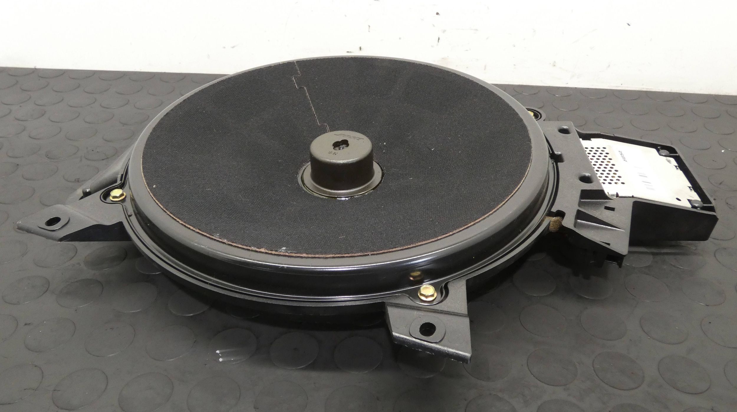 18112011585-6968e96c93c3a Subwoofer GŁOŚNIK Audi A8 S8 D3 4E 4E0035412A