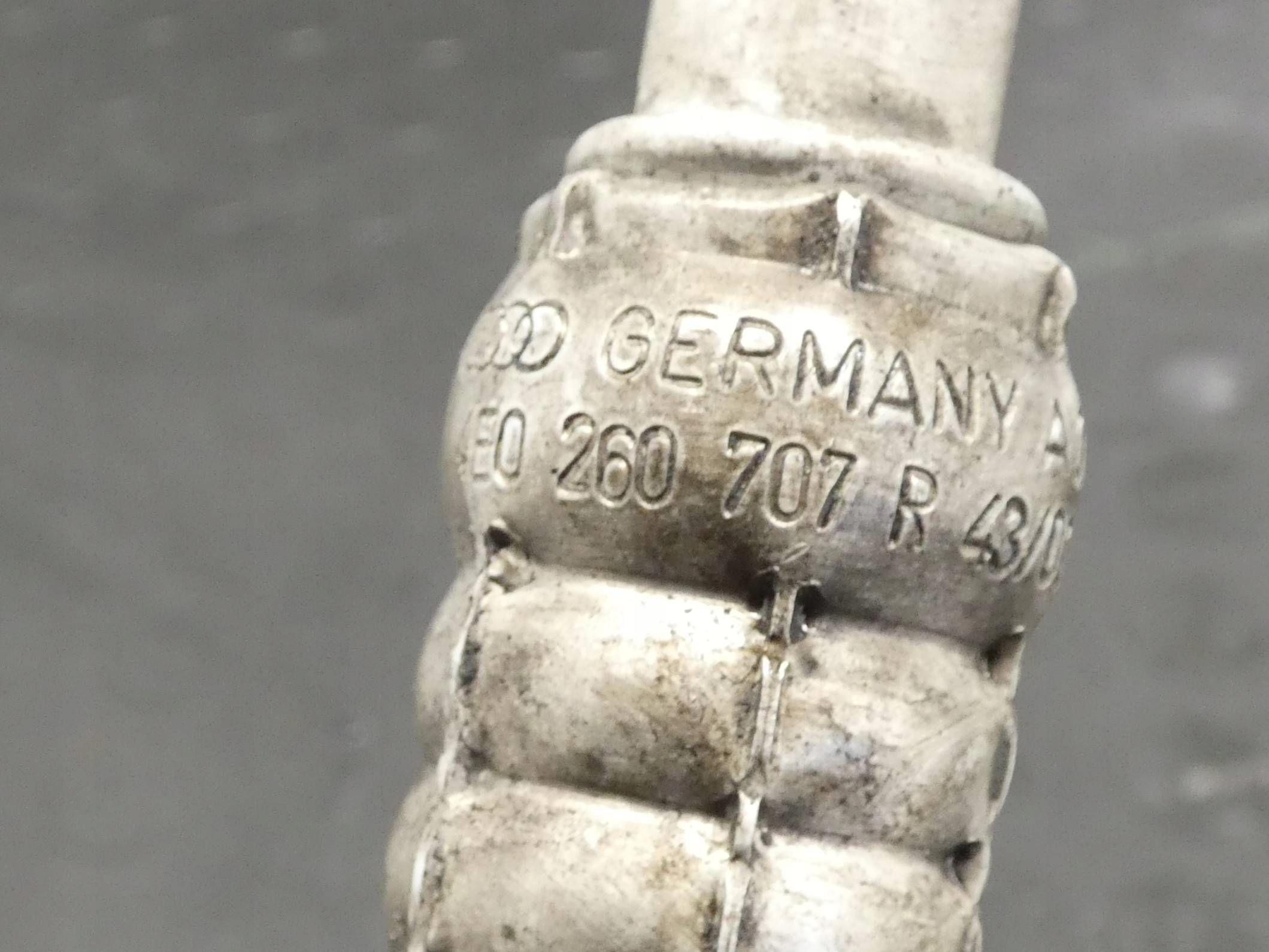 18118386666-6968e80aa7e19 Przewód klimatyzacji Audi A8 S8 D3 4E 4E0260707N