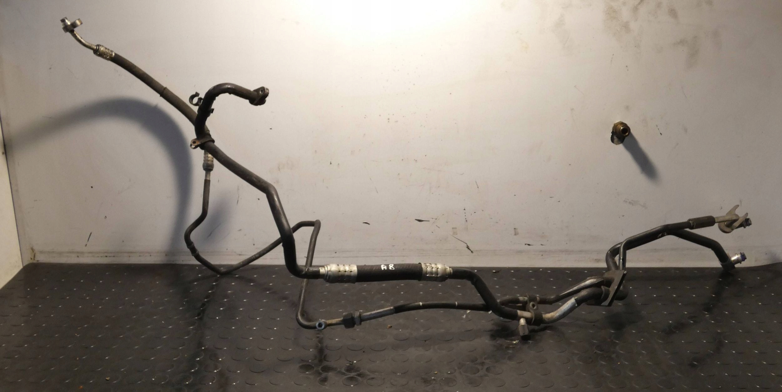 18118417832-6968e7fb256e0 Przewód klimatyzacji Audi A8 S8 D3 4E 4E1260712AG