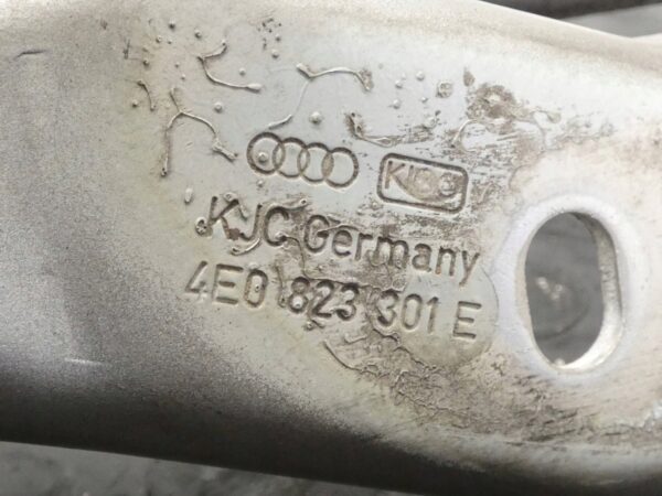 Zawiasy maski Audi A8 S8 D3 4E 4E0823301E