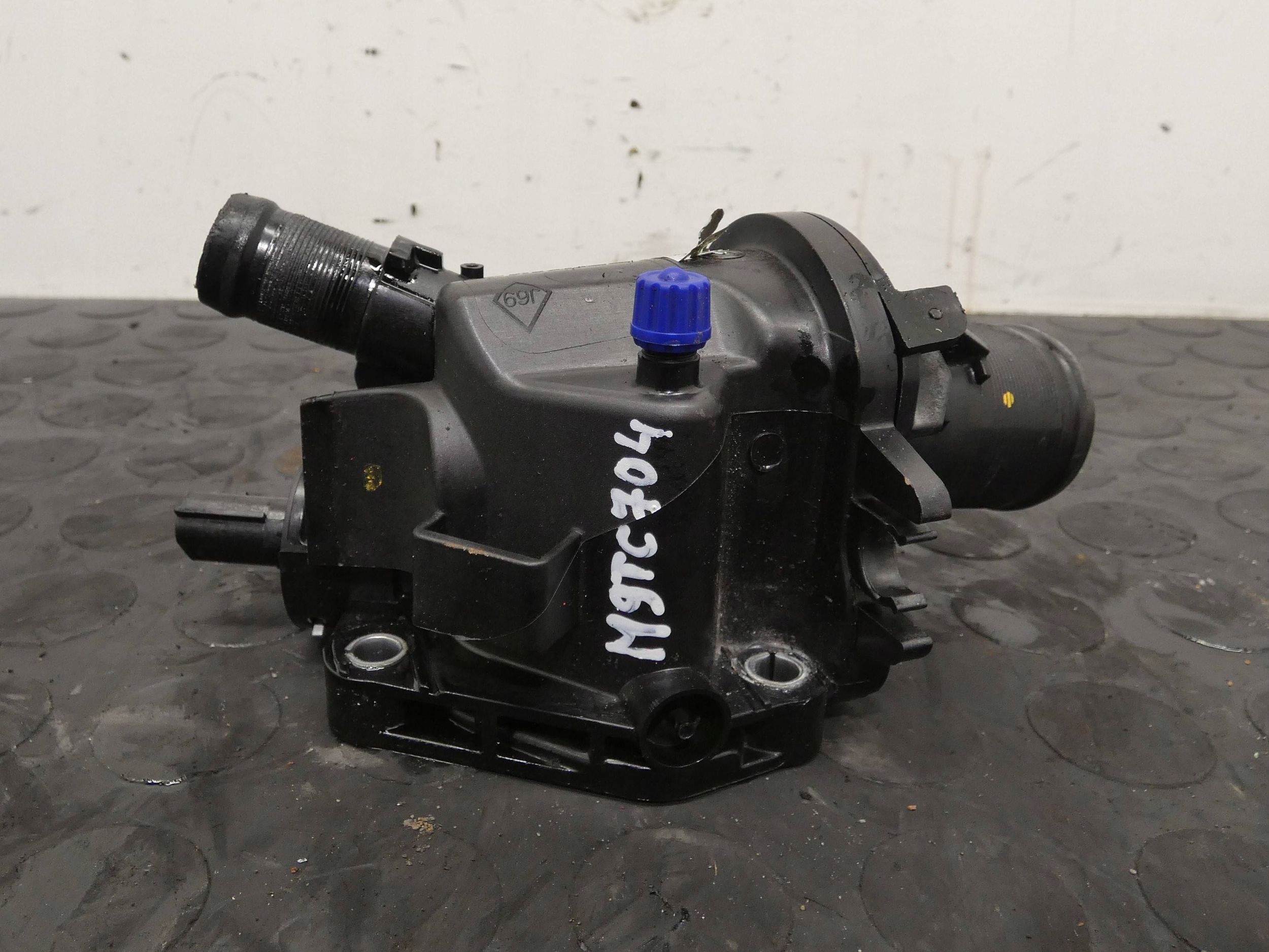 OBUDOWA TERMOSTATU RENAULT MASTER III OPEL MOVANO NV400 2.3 M9T 110604371R