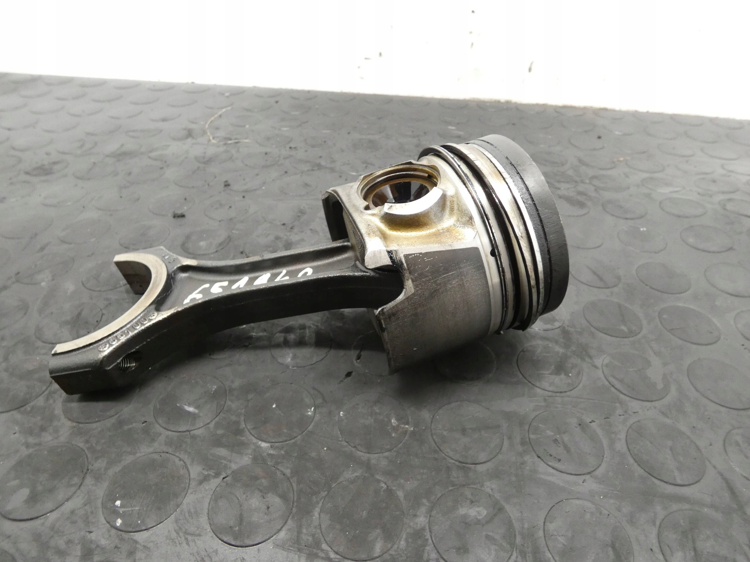 Tłok MERCEDES SPRINTER 906 VITO 2.2 CDI 651 A6510300017