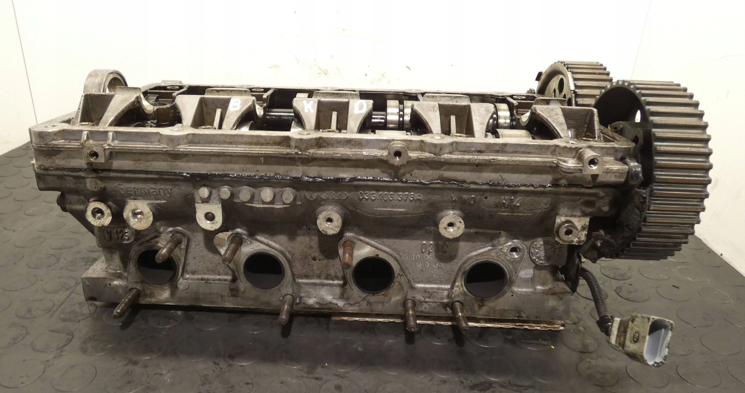 18132811021-6968e62e5132e Głowica VW GOLF V A3 LEON II 2,0 TDI BKD BKP 03G103373A