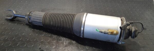 Amortyzator Przód strona prawa PNEUMATYCZNY Audi A8 S8 D3 4E 4E0616040AF