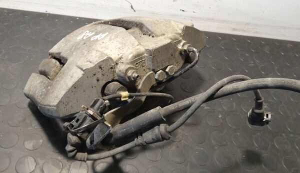 18152382918-6968e11b4c310 Zacisk hamulcowy przedni prawy Audi A8 S8 D3 4E 4.2 V8