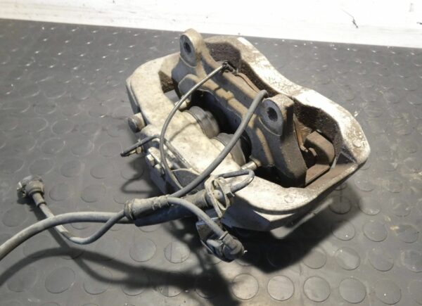 18152382918-6968e11fe292e Zacisk hamulcowy przedni prawy Audi A8 S8 D3 4E 4.2 V8