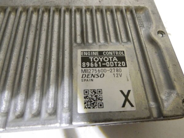KOMPUTER STEROWNIK SILNIKA TOYOTA YARIS 1.5 HYBRID 89661-0DT20