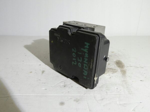 18157706136-6968de40b85e4 Pompa ABS Hyundai i20 61589-45200 A6589-30500