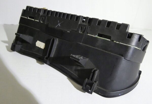 ZEGARY Licznik Volkswagen Polo IV 9N 6Q0920800P 110080124023A