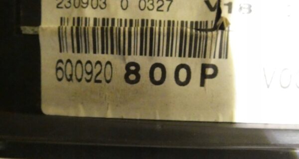 ZEGARY Licznik Volkswagen Polo IV 9N 6Q0920800P 110080124023A