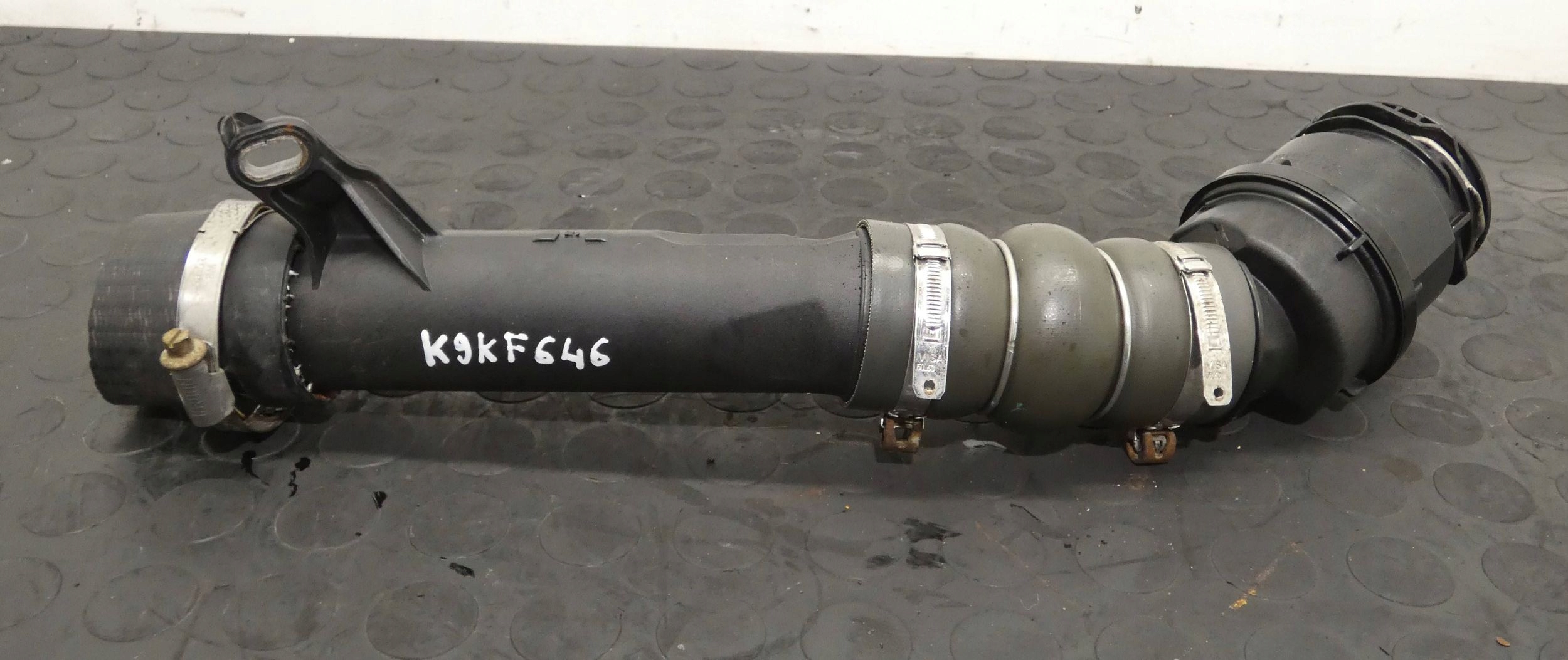 RURA DOLOTOWA POWIETRZA Nissan Qashqai CAPTUR 1.5 DCI 1085605S 14460HY11A