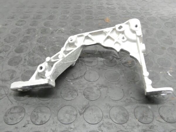 18168747301-6968dc4b88586 Łapa silnika MERCEDES RENAULT 1,5 DCI CDI 144865409R