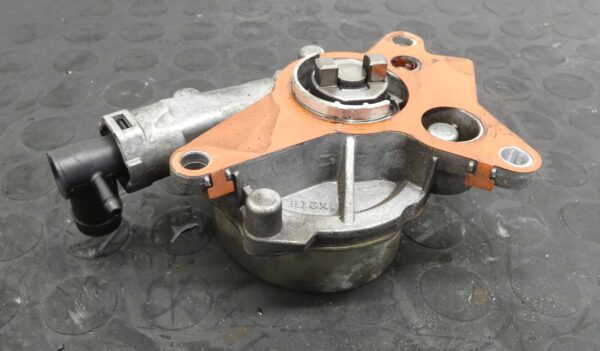 18168987806-6968dc19c38f2 Pompa VACUM NISSAN QASHQAI X-TRAIL RENAULT TRAFIC 2.0 DCI M9R 146502570R