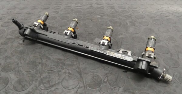 LISTWA WTRYSKOWA VW Polo SEAT IBIZA SKODA FABIA ROOMSTER 1.6 036133319CA