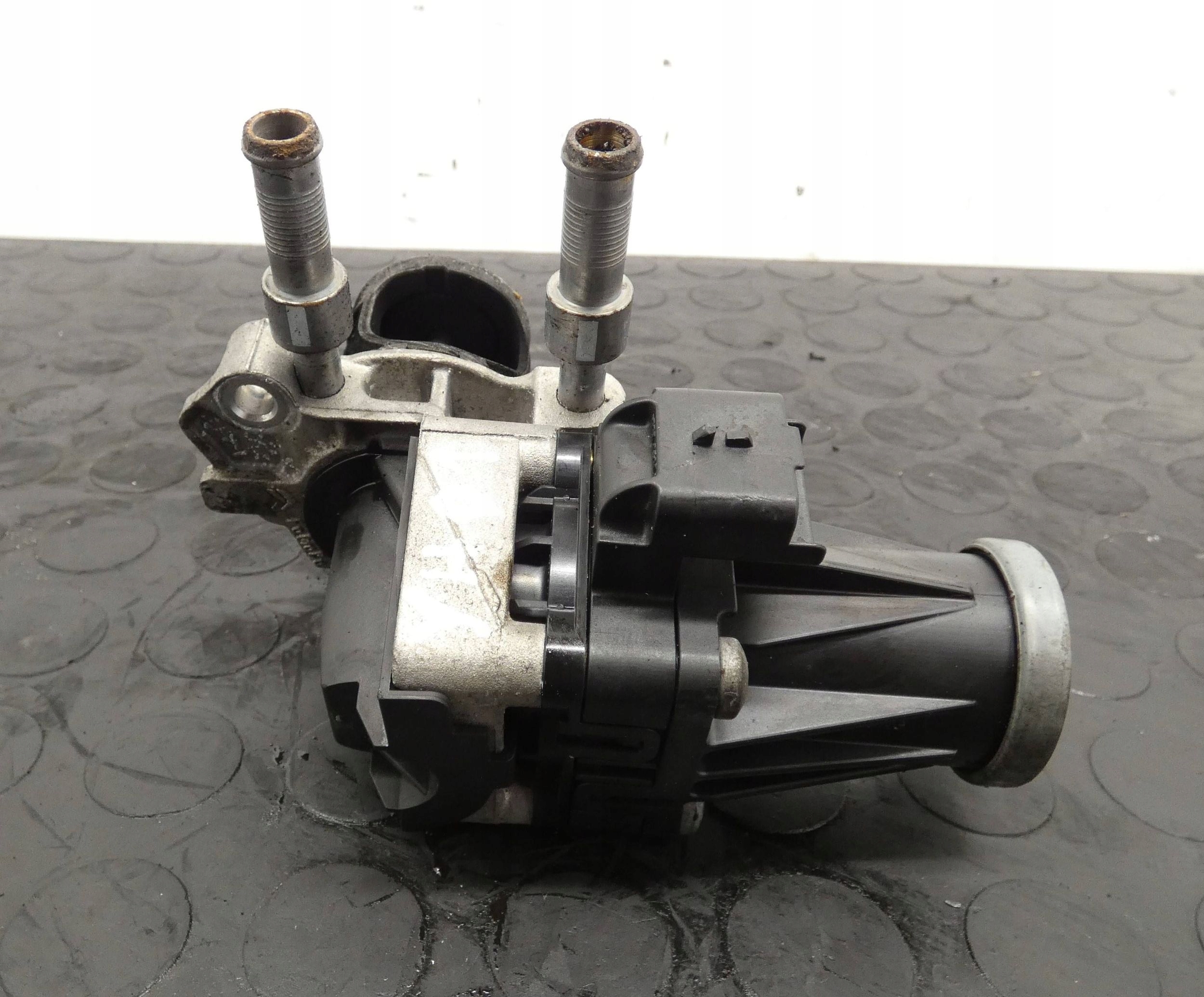 Zawór EGR CITROEN C3 RIFTER PARTNER 1,5 E-HDI YH01 50563917