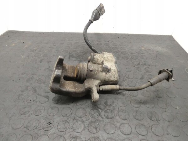 18176342496-6968d8ae43f7c ZACISK PRAWY TYŁ Audi A8 S8 D3 4,2 V8