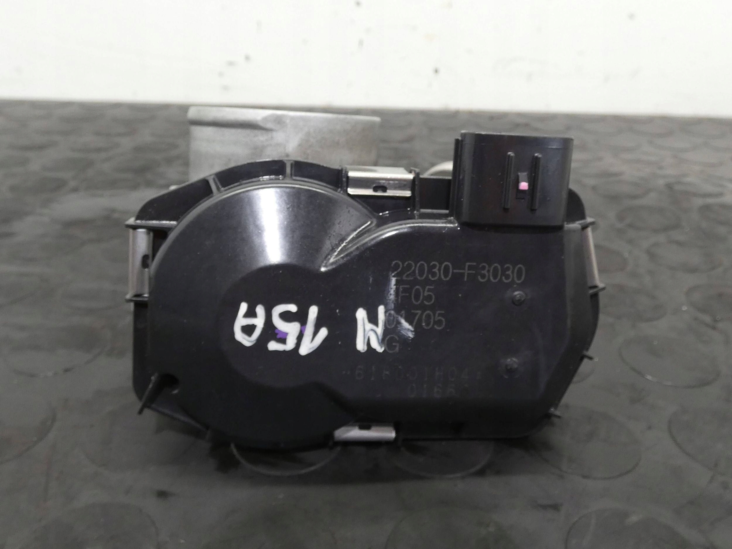 18176891358-6968d7fc60e25 PRZEPUSTNICA TOYOTA YARIS IV MAZDA 2 KB 1,5 HYBRID M15A 22030-F3030