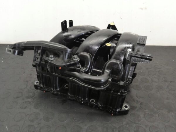 Kolektor ssący TOYOTA YARIS IV MAZDA 2 KB 1,5 HYBRID M15A 17101-F3040