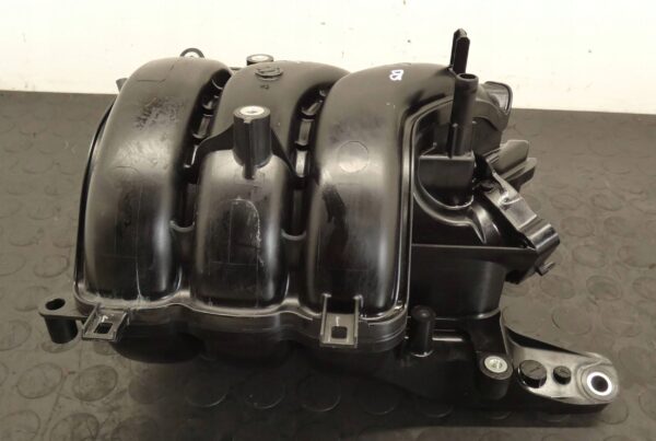 Kolektor ssący TOYOTA YARIS IV MAZDA 2 KB 1,5 HYBRID M15A 17101-15130