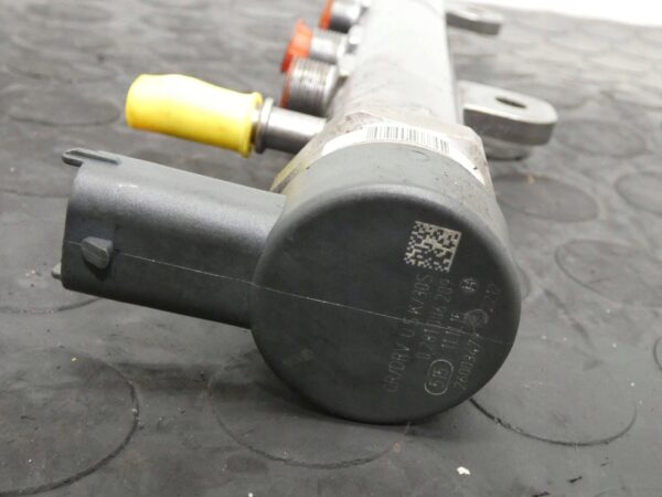 LISTWA WTRYSKOWA JEEP GRAND CHEROKEE WK2 3.0CRD 35022119G 0445216044