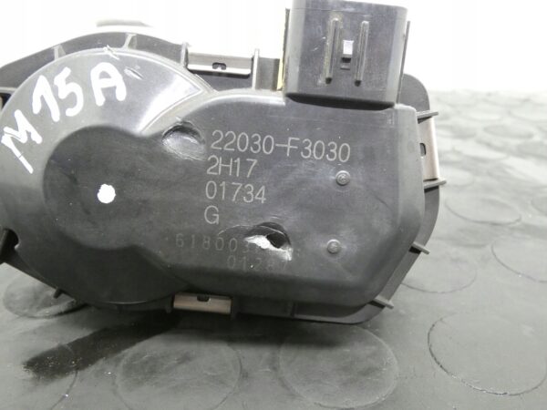 PRZEPUSTNICA TOYOTA YARIS IV MAZDA 2 KB 1,5 HYBRID M15A 22030-F3030