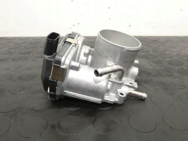 18185837464-6968d6291e04a PRZEPUSTNICA TOYOTA YARIS IV MAZDA 2 KB 1,5 HYBRID M15A 22030-F3030