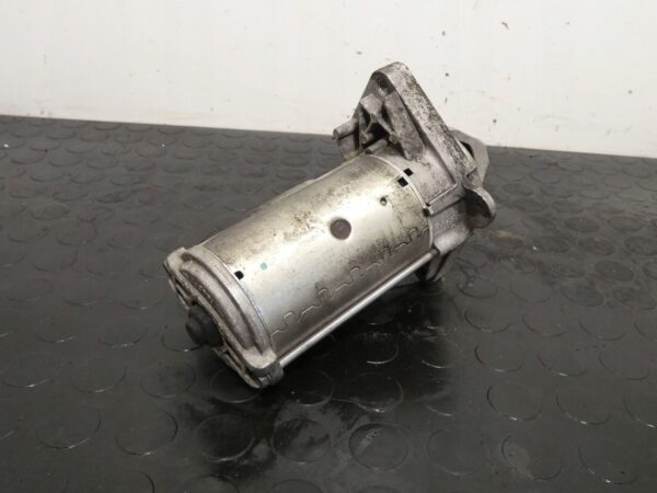 Rozrusznik NISSAN X-TRAIL RENAULT KOLEOS 2.0DCI 233000157R