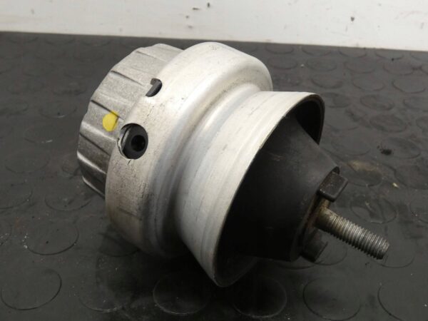 PODUSZKA SILNIKA LEWA AUDI A4 B7 A6 C6 A8 D3 VW PHAETON 3.0 TDI 4F0199379B