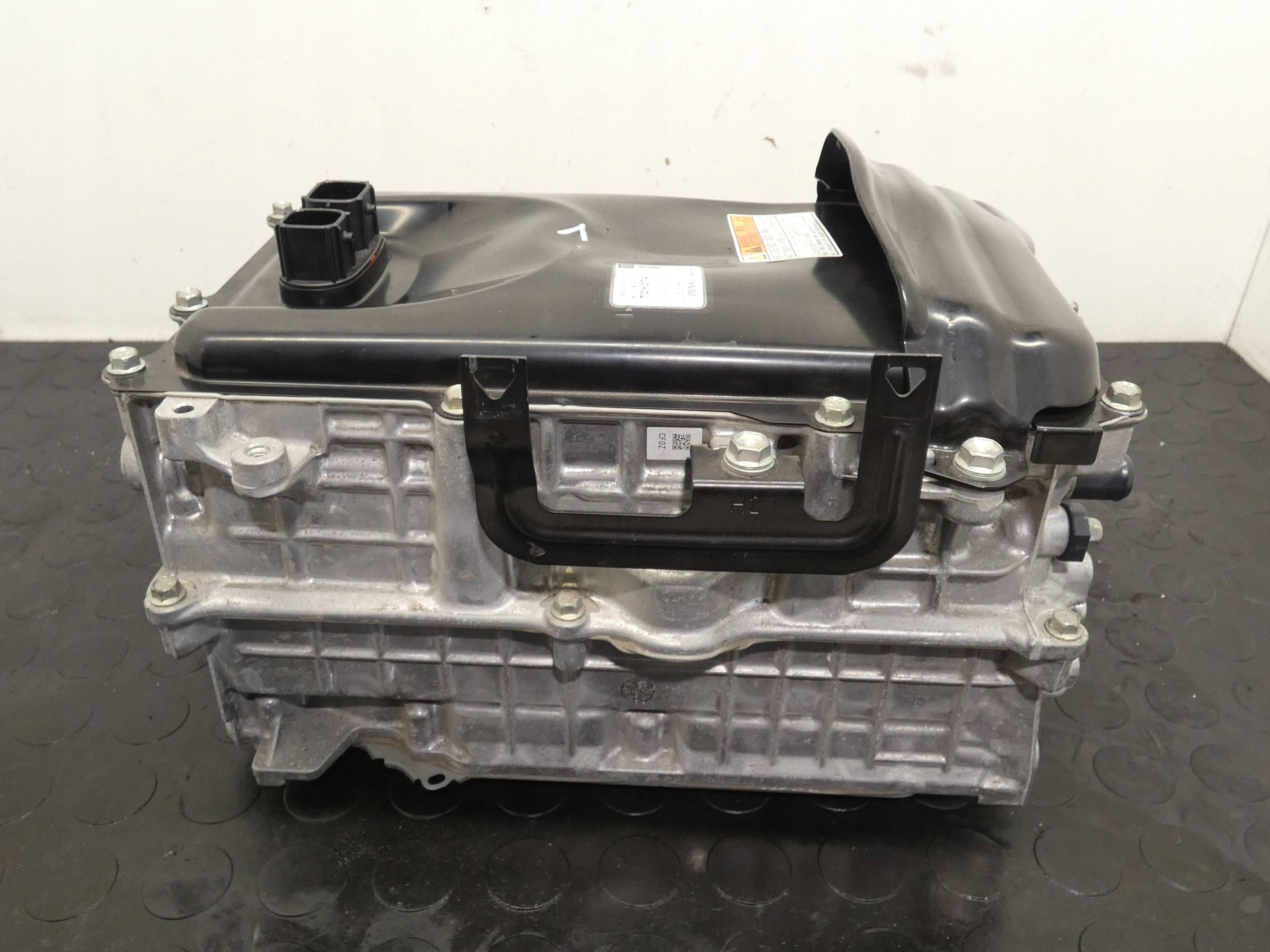 Inwerter/przetwornica napięcia Toyota Yaris 1.5 M15A G9200K0010 1561000331