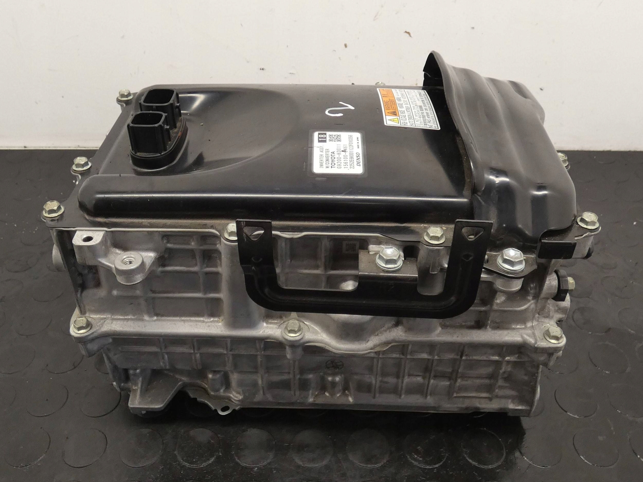 Inwerter/przetwornica napięcia Toyota Yaris 1.5 M15A G9200K0011 1561000461