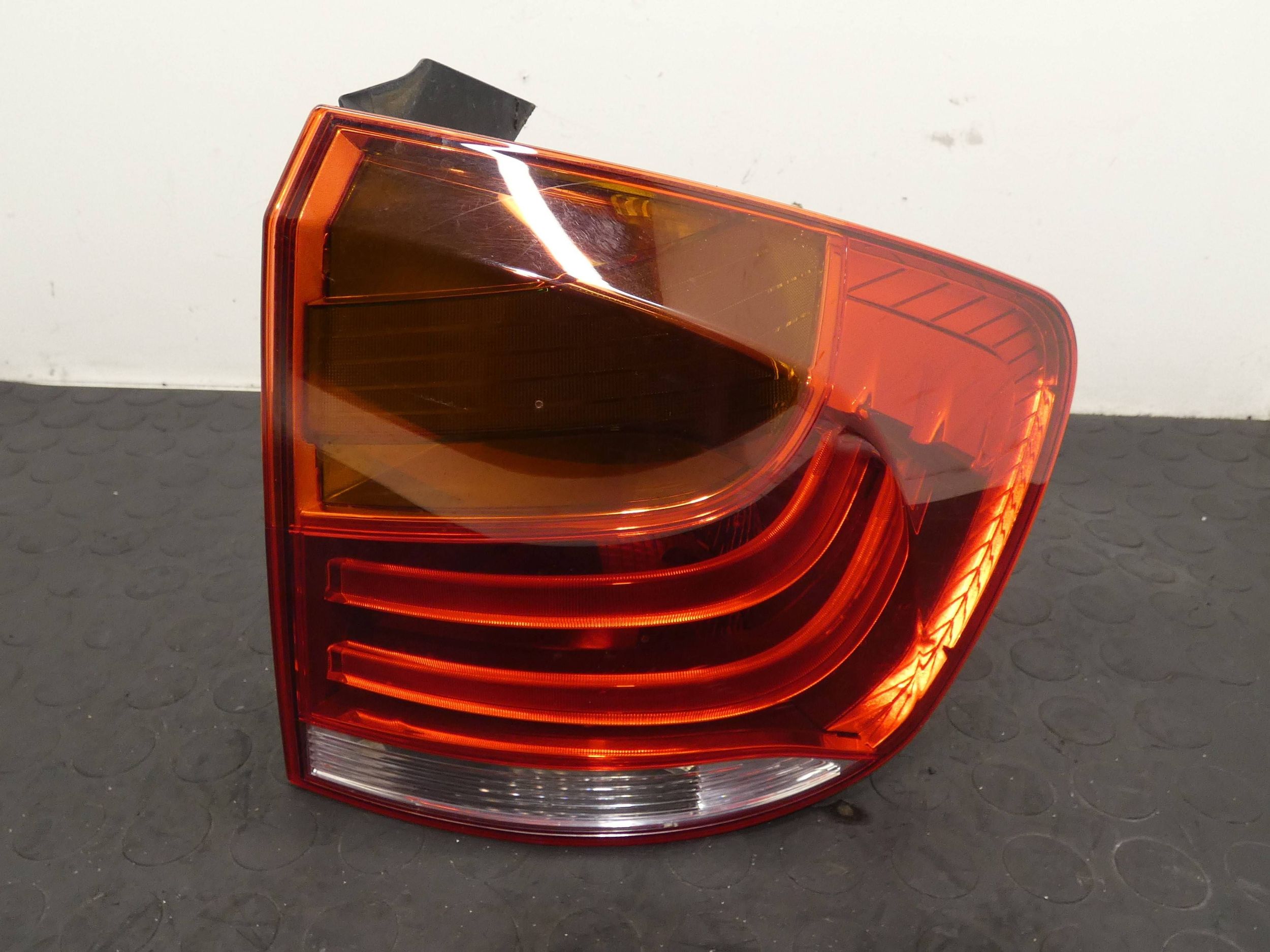 LAMPA PRAWY TYŁ BMW X1 E84 LIFT EUROPA 63212990110 03425500