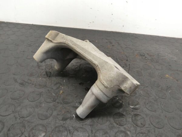 18215212980-6968d3a3aa5b6 ŁAPA WSPORNIK SILNIKA SKODA OCTAVIA VW GOLF VII T-ROC 1,6TDI 04L199207D