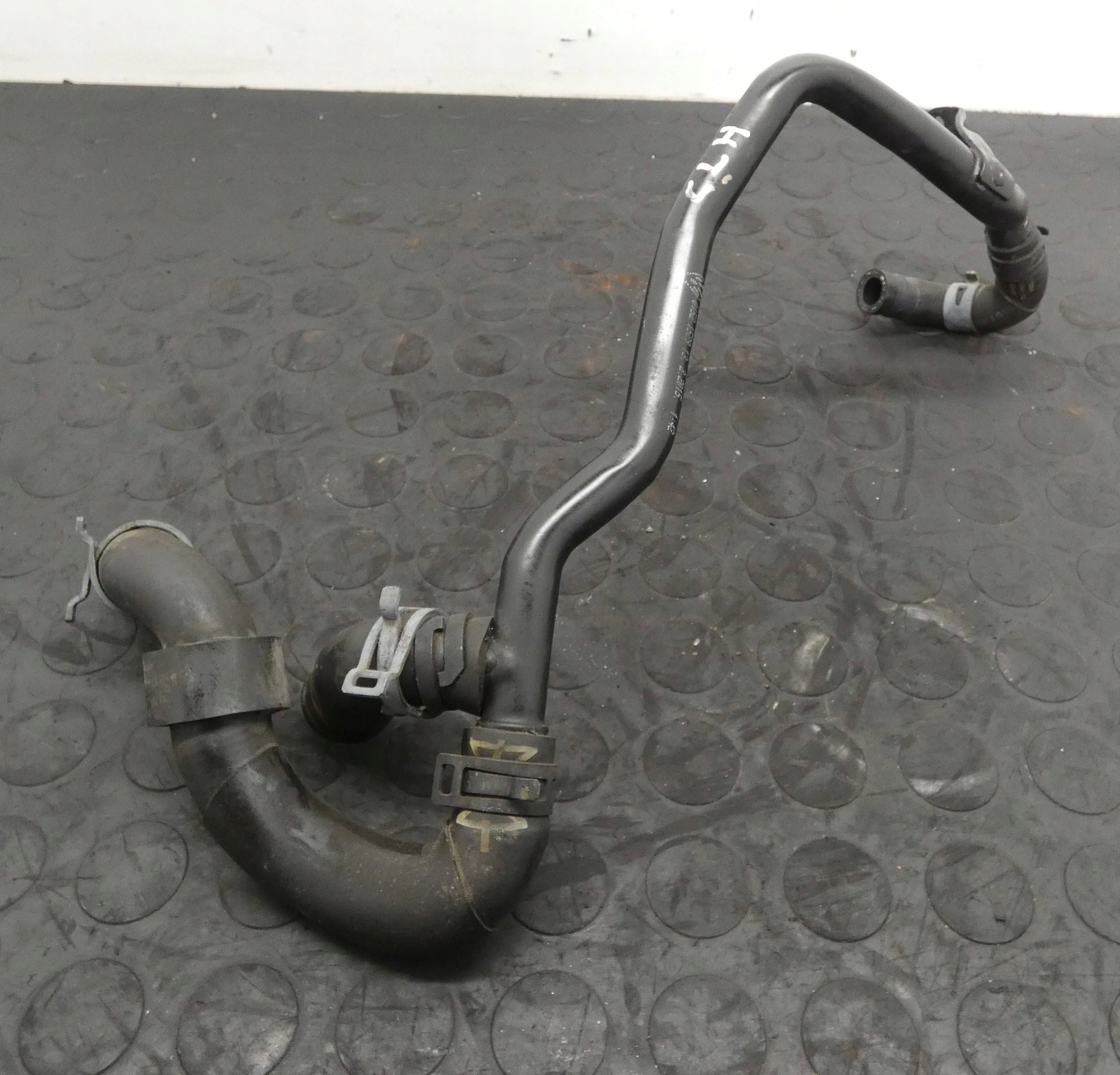 18215255407-6968d38fcef41 PRZEWÓD RURKA WODY VW GOLF VII AUDI A3 LEON OCTAVIA 1,6 TDI CLH 04L121064C