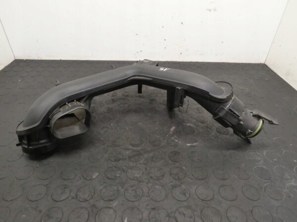 RURA INTERCOOLERA VW POLO SKODA FABIA SEAT IBIZA 1.0 TSI 04C145673B