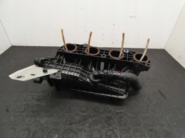 18215417013-6968d36283084 Kolektor ssący BAIC Beijing X3 1.5 16V LPG A551P01137