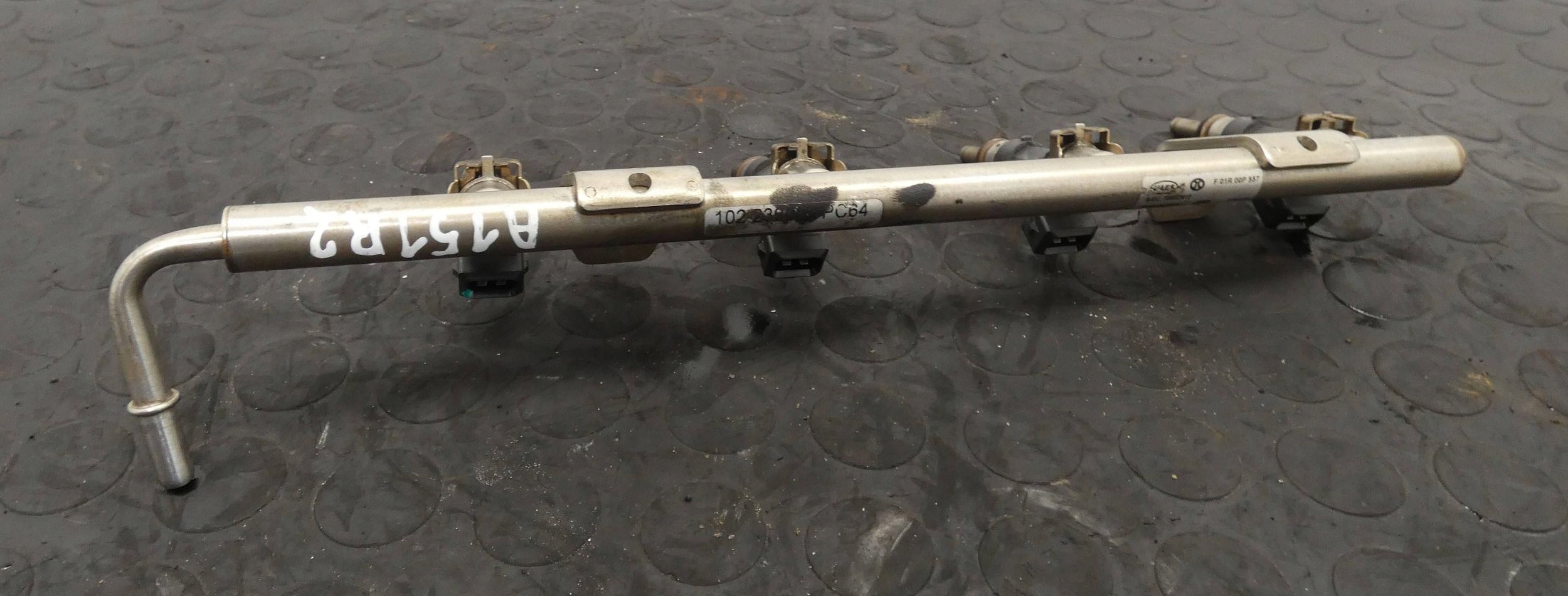 LISTWA WTRYSKOWA BAIC Beijing 3 1.5 16V F01R00P557 F01R00MG73 T00002612